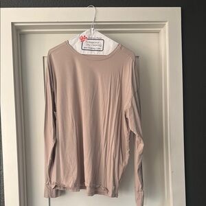 Vuori Long-Sleeve Feather Tee